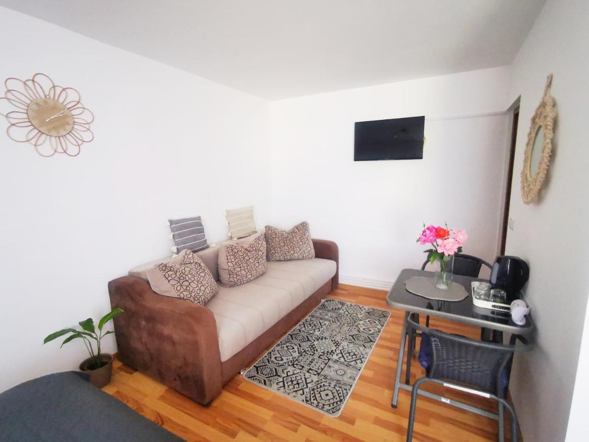 1 For Rent Hotel Cluj-Napoca Buitenkant foto